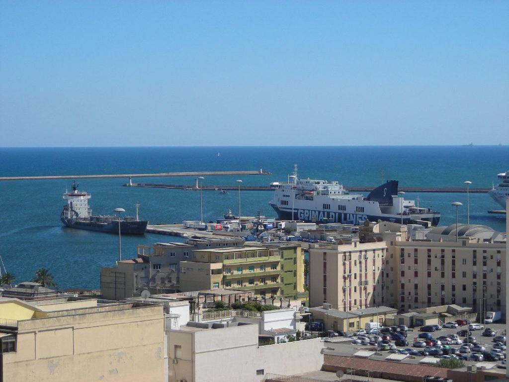 Appartamento Panoramico Cagliari, I Tre Grilli, Centro Dış mekan fotoğraf
